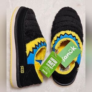 NWT SANUK PUFFY CHILLER LOW GRATEFUL DEAD DANCING BEARS SLIPPER